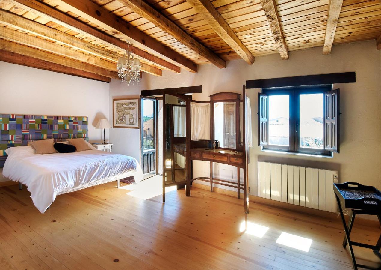 Hestia Vut Villa Ayllón Exterior foto